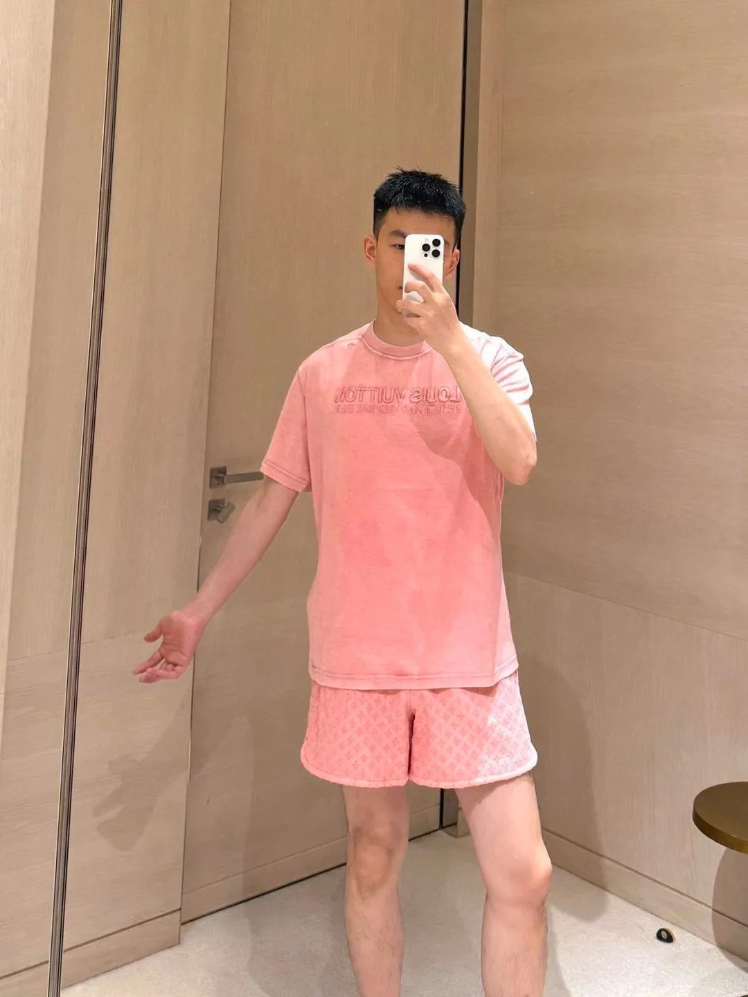 Louis Vuitton/Louis Vuitton 25ss embroidered letters washed distressed short sleeves